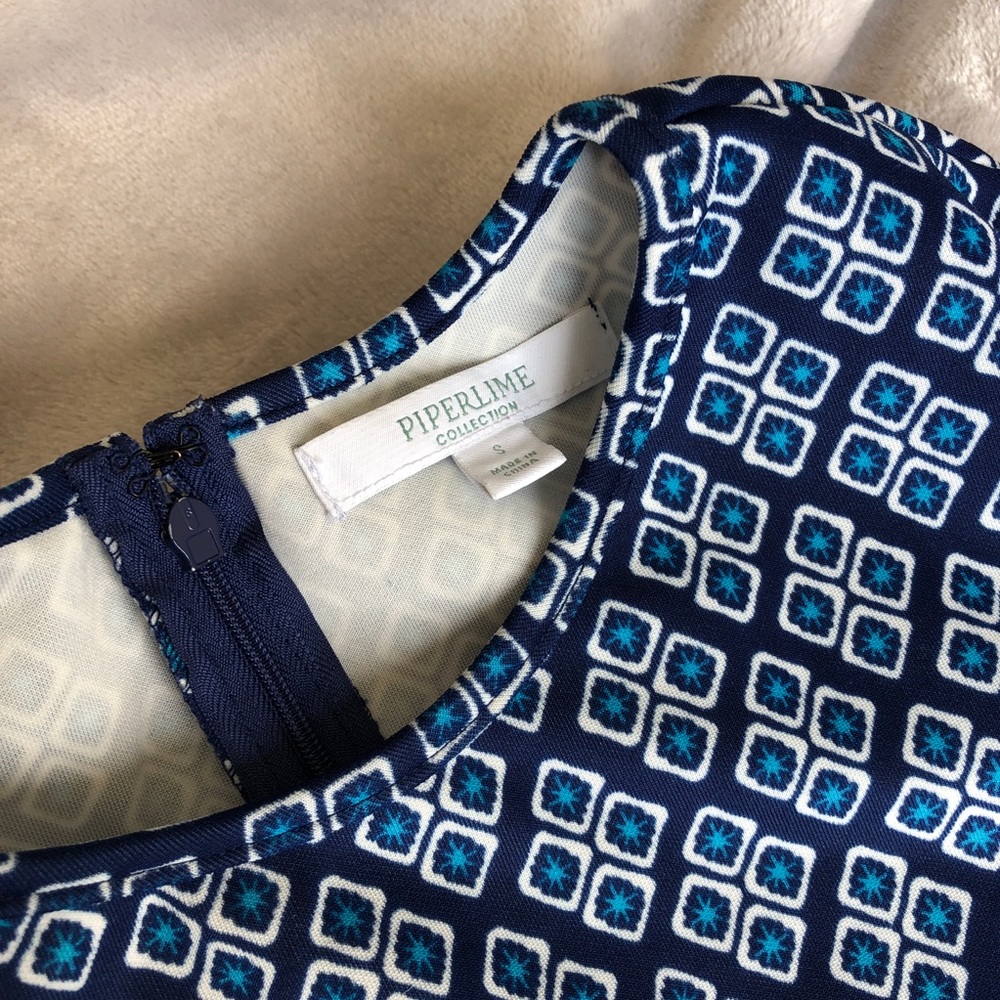 Piperlime patterned top - Picture 3 of 5